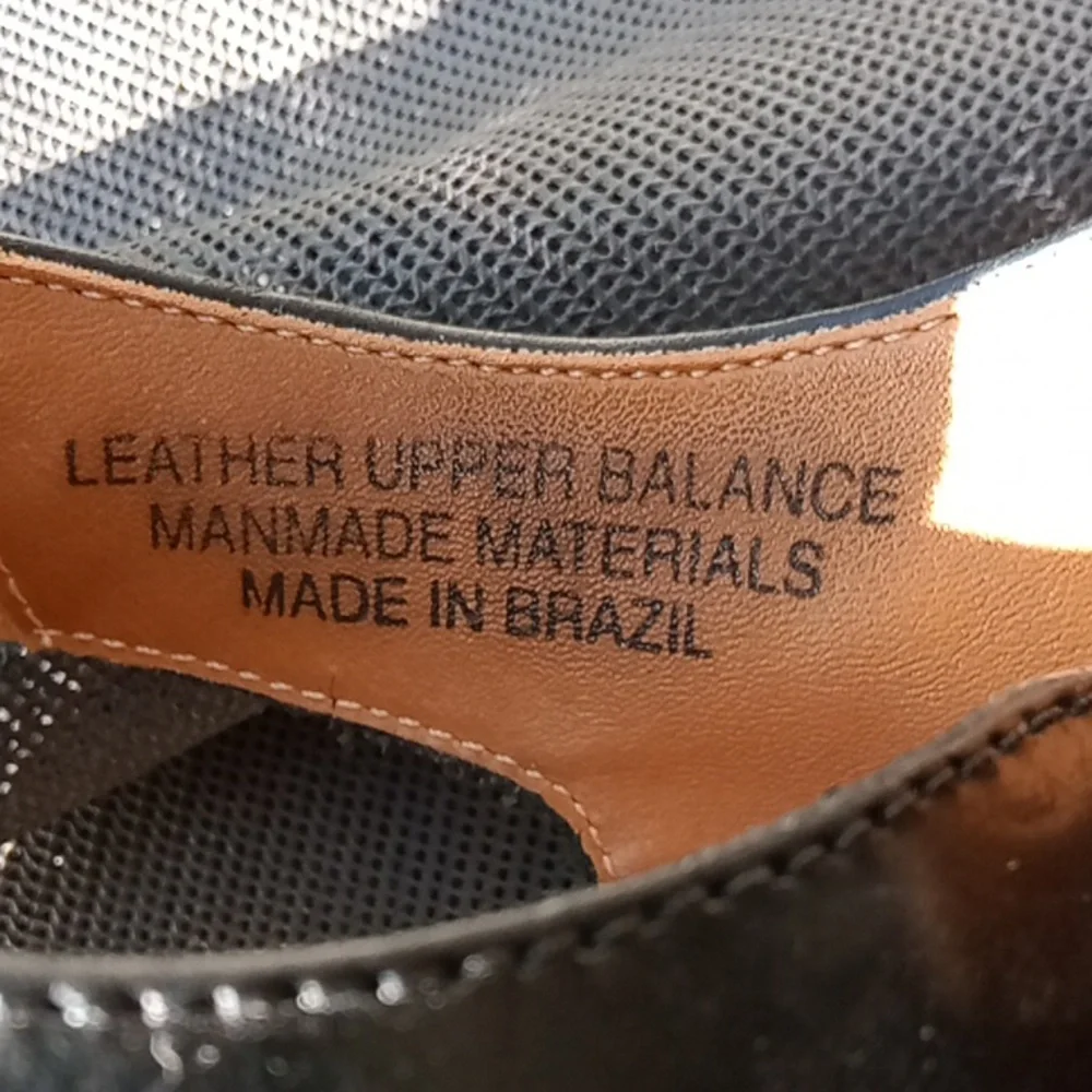 Men's  Stacey Adams leather shoe sandals flex size 10 .. Like New.